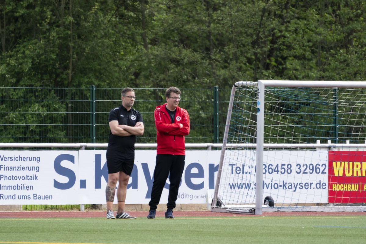 Sieg und Tabellenführung Sieg und Tabellenführung