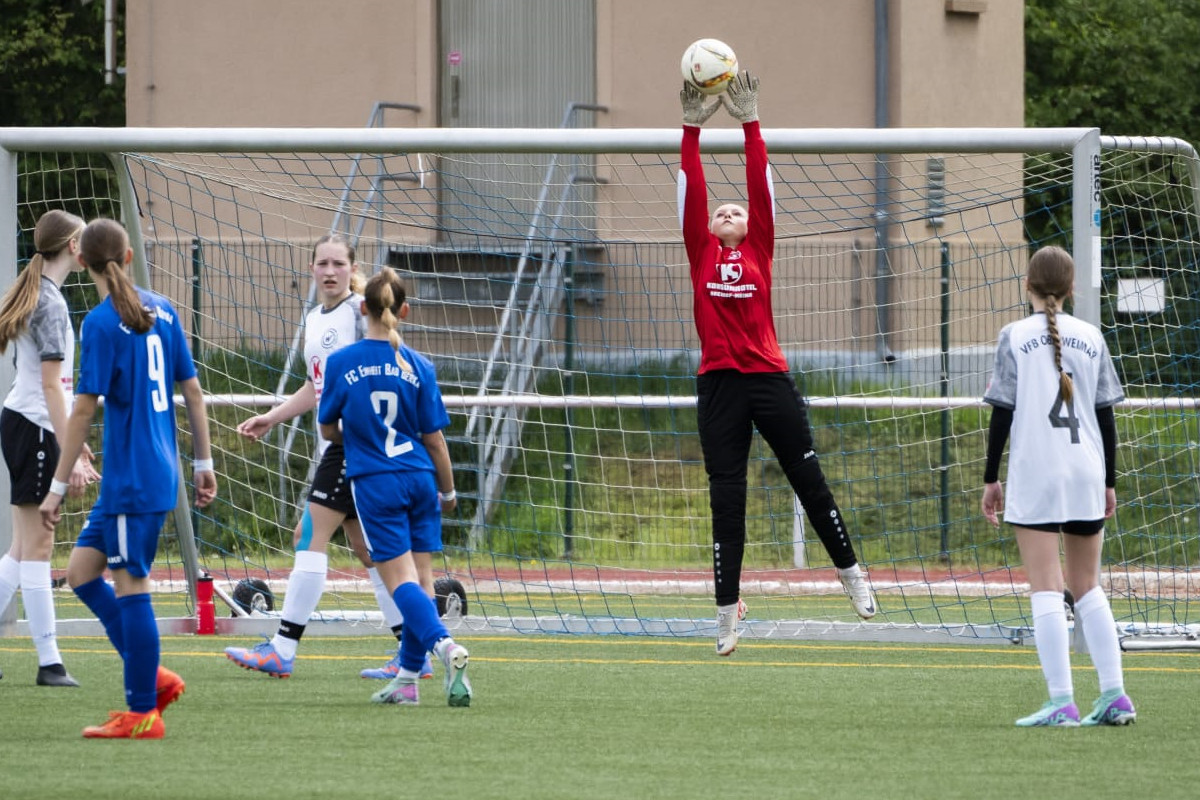 Sieg und Tabellenführung Sieg und Tabellenführung