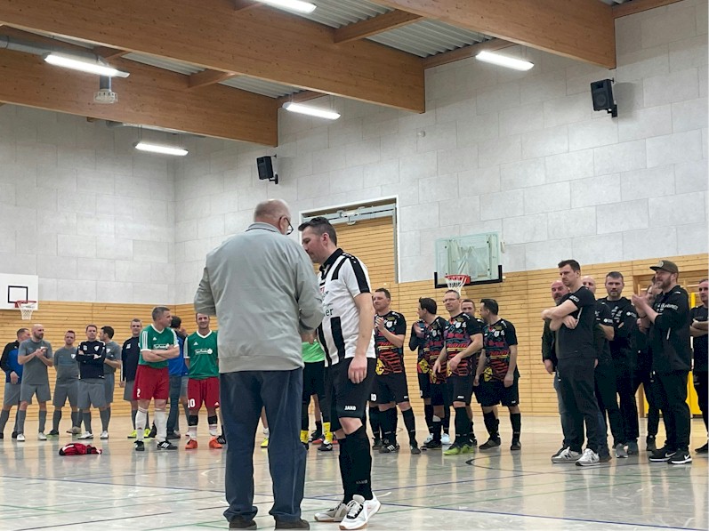 4. Platz bei den Hallenlandesmeisterschaften Ü40 4. Platz bei den Hallenlandesmeisterschaften Ü40