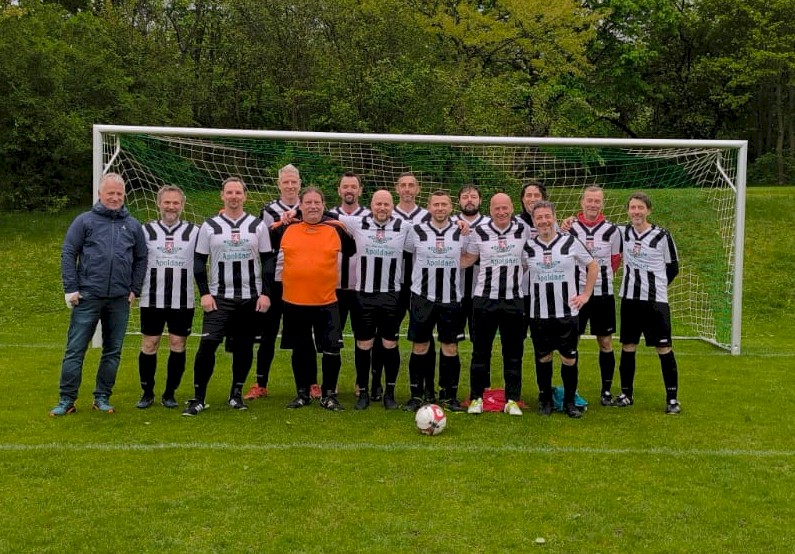 Sieg zum Wochenendauftakt