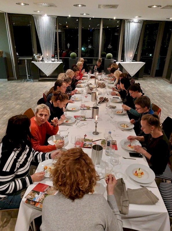 Vorgezogene Weihnachtsfeier Vorgezogene Weihnachtsfeier