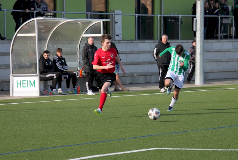 Steigerung in der 2. Halbzeit wurde mit dem Sieg belohnt Steigerung in der 2. Halbzeit wurde mit dem Sieg belohnt