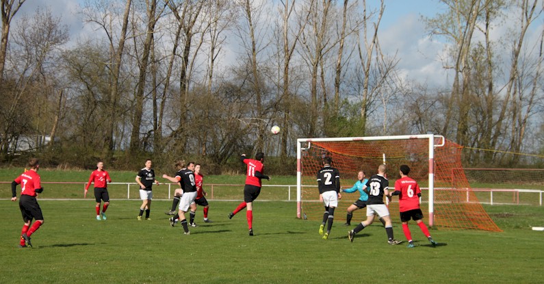 Rückrundenstart geglückt - Erste gewinnt in Pfiffelbach Rückrundenstart geglückt - Erste gewinnt in Pfiffelbach