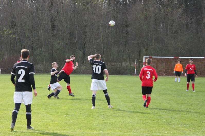 Rückrundenstart geglückt - Erste gewinnt in Pfiffelbach Rückrundenstart geglückt - Erste gewinnt in Pfiffelbach
