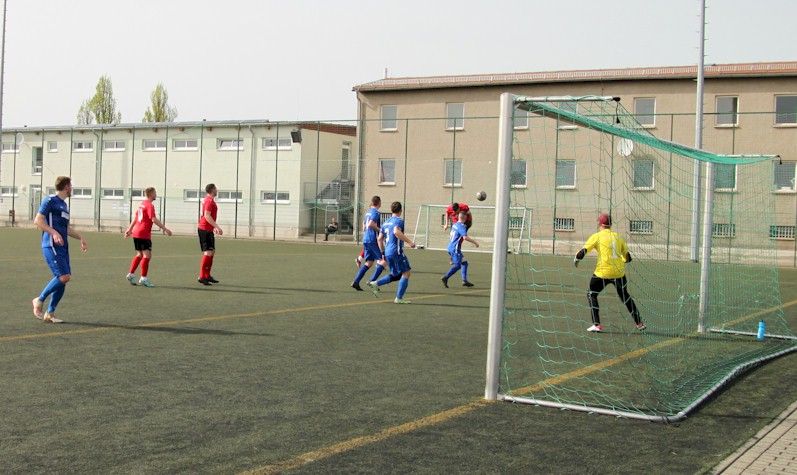 Kantersieg gegen Berlstedt - Erste gewinnt 12:0 Kantersieg gegen Berlstedt - Erste gewinnt 12:0