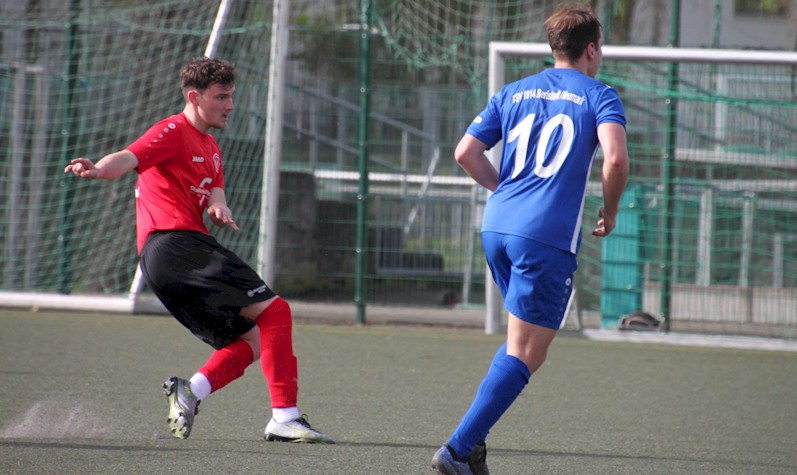 Kantersieg gegen Berlstedt - Erste gewinnt 12:0 Kantersieg gegen Berlstedt - Erste gewinnt 12:0