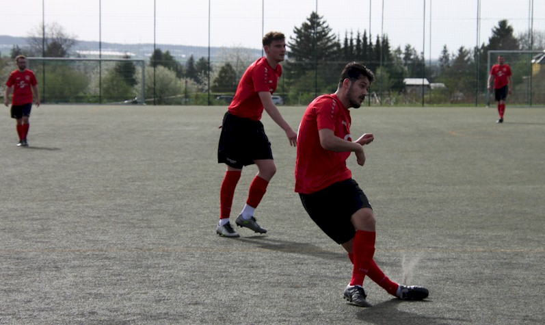 Kantersieg gegen Berlstedt - Erste gewinnt 12:0 Kantersieg gegen Berlstedt - Erste gewinnt 12:0