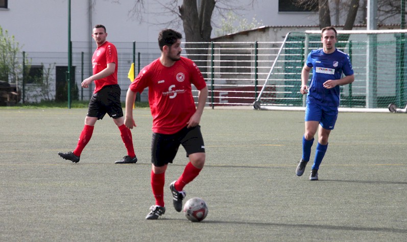 Kantersieg gegen Berlstedt - Erste gewinnt 12:0 Kantersieg gegen Berlstedt - Erste gewinnt 12:0