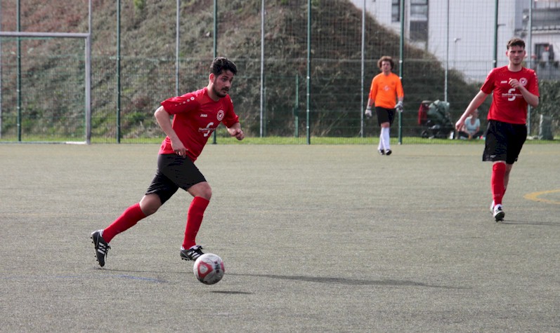 Kantersieg gegen Berlstedt - Erste gewinnt 12:0 Kantersieg gegen Berlstedt - Erste gewinnt 12:0