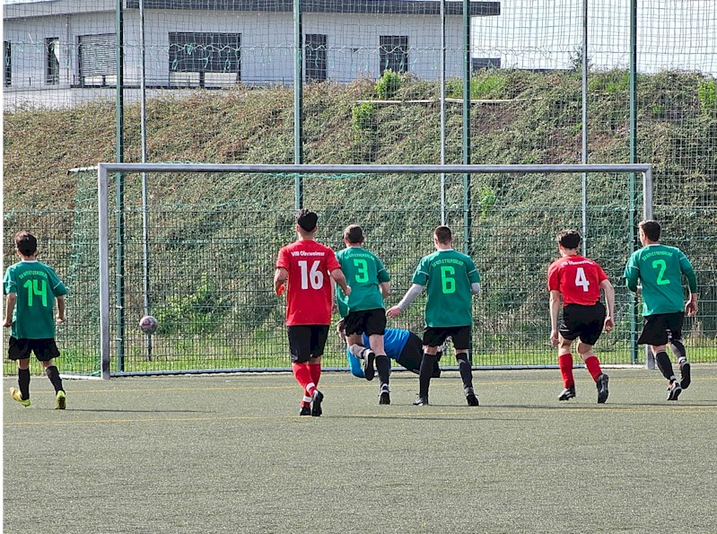Heimsieg gegen Ettersberg - Erste gewinnt 6:0