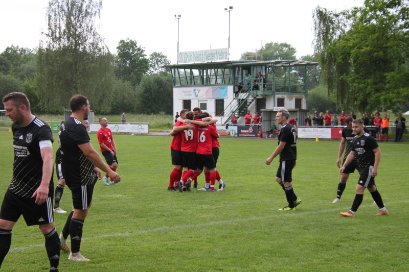 VfB gewinnt auch in Niedertrebra - Erste erkämpft ein 2:0