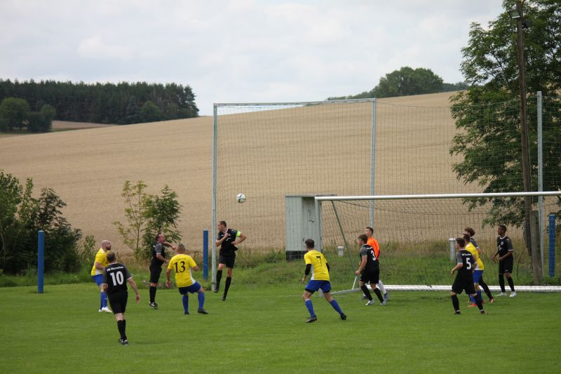 Gelungener Einstand Gelungener Einstand