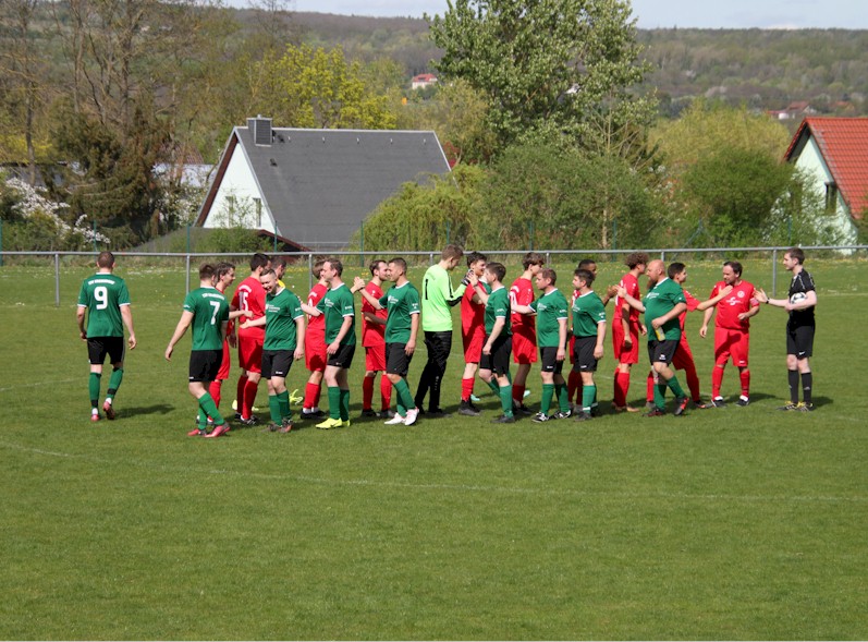 Mit Sieg die Tabellenführung ausgebaut Mit Sieg die Tabellenführung ausgebaut
