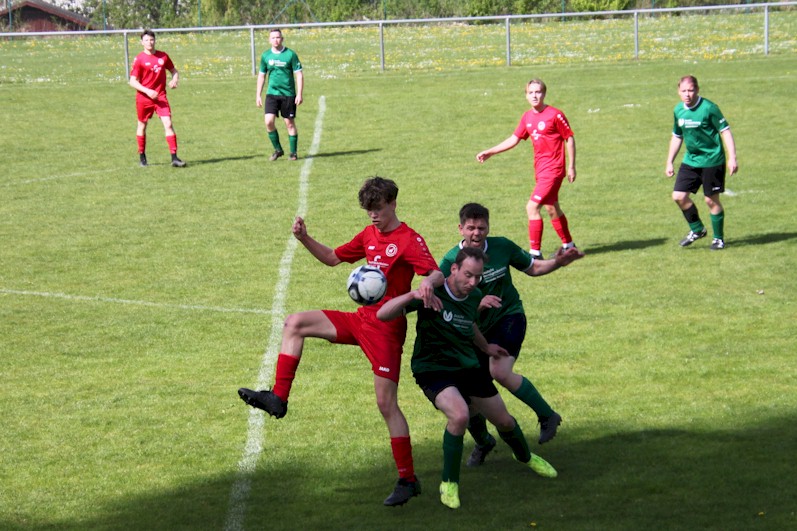 Mit Sieg die Tabellenführung ausgebaut Mit Sieg die Tabellenführung ausgebaut