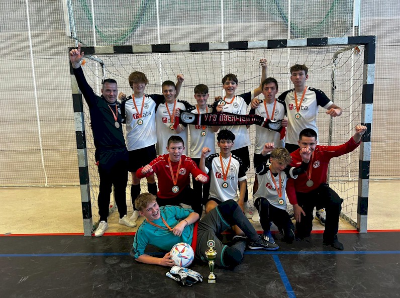 Unsere B1-Junioren sind Hallenkreismeister Unsere B1-Junioren sind Hallenkreismeister