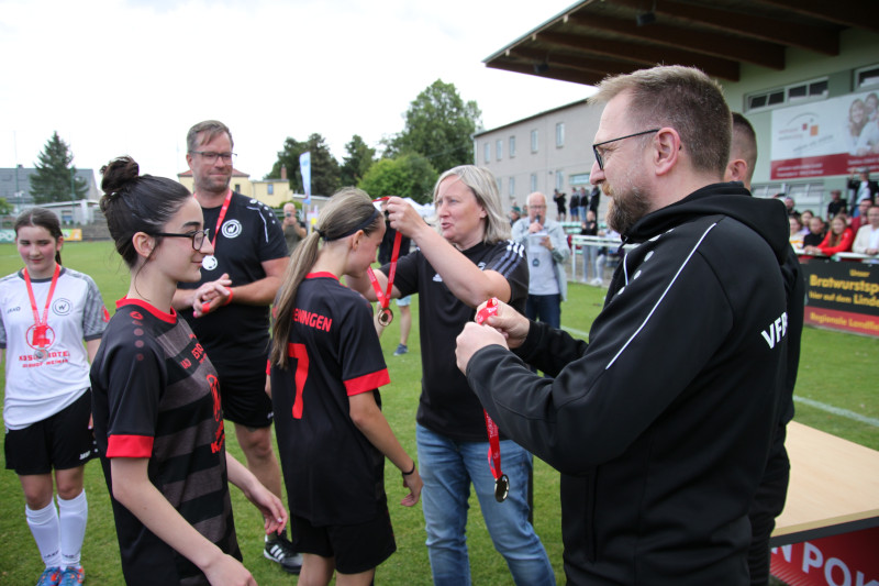 Fienaaale-o-ohhh Fienaaale-o-ohhh