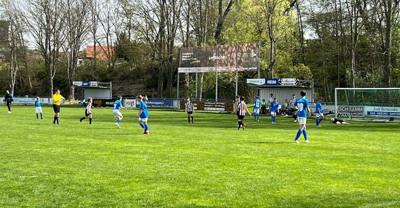 D1 gewinnt 2:8 in Gräfinau-Angstedt D1 gewinnt 2:8 in Gräfinau-Angstedt
