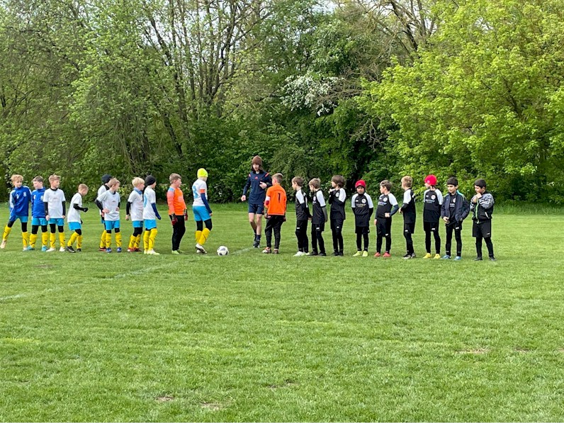 Niederlage auf dem Parksportplatz Niederlage auf dem Parksportplatz