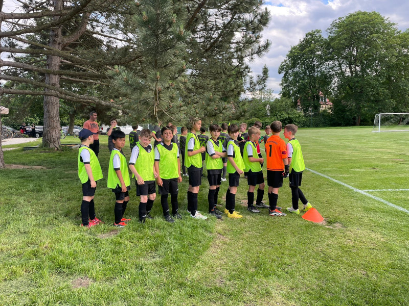 Niederlage im Nachholspiel Niederlage im Nachholspiel