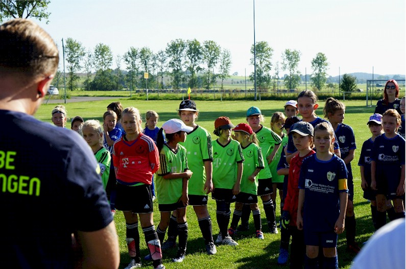 E-Juniorinnen VfB Oberweimar - Holpriger Start in die neue Saison E-Juniorinnen VfB Oberweimar - Holpriger Start in die neue Saison