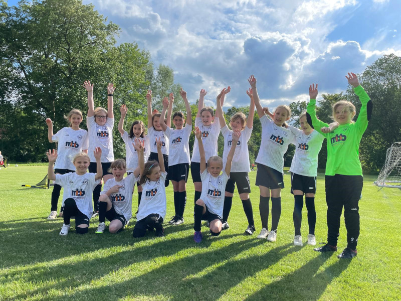 Neue Trikots! Neue Trikots!