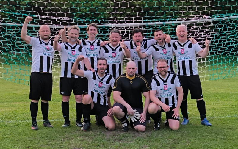 Sieg zum Wochenendauftakt