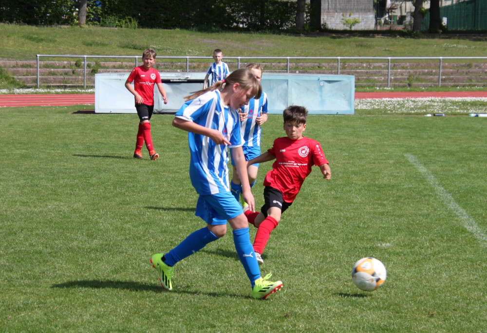 Kinderfußballturnier mit vielen Toren Kinderfußballturnier mit vielen Toren