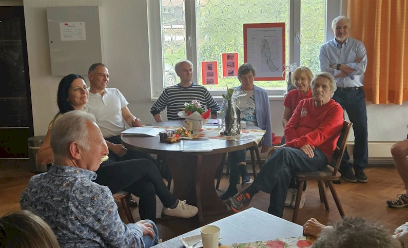 Doppel-Olympiasieger im Marathon Waldemar Cierpinski zu Gast beim VfB Oberweimar Doppel-Olympiasieger im Marathon Waldemar Cierpinski zu Gast beim VfB Oberweimar