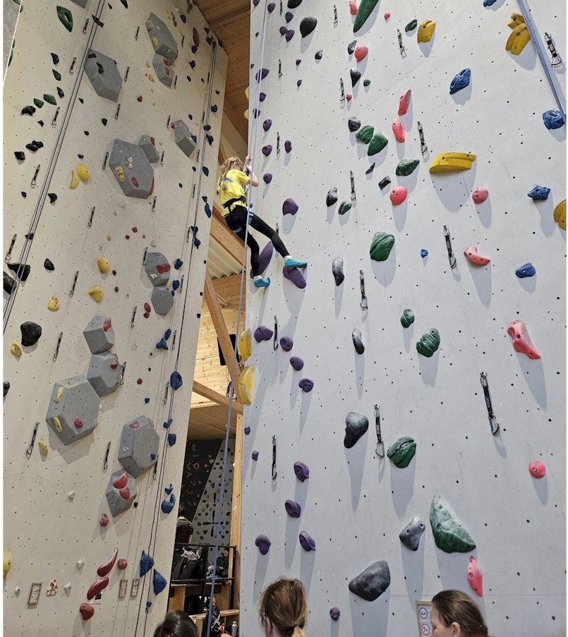 Hoch hinaus Hoch hinaus