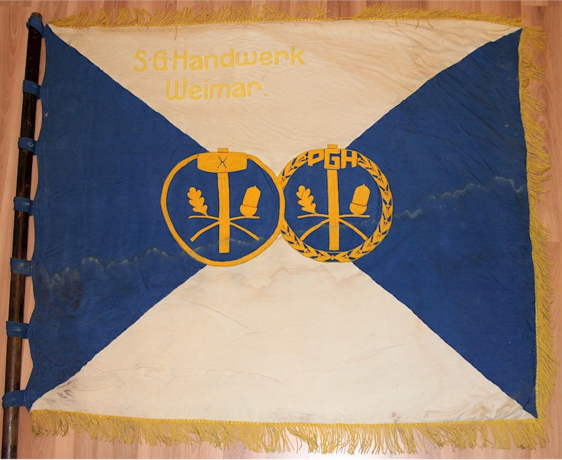 Vereinsfahne der SG Handwerk Weimar Vereinsfahne der SG Handwerk Weimar