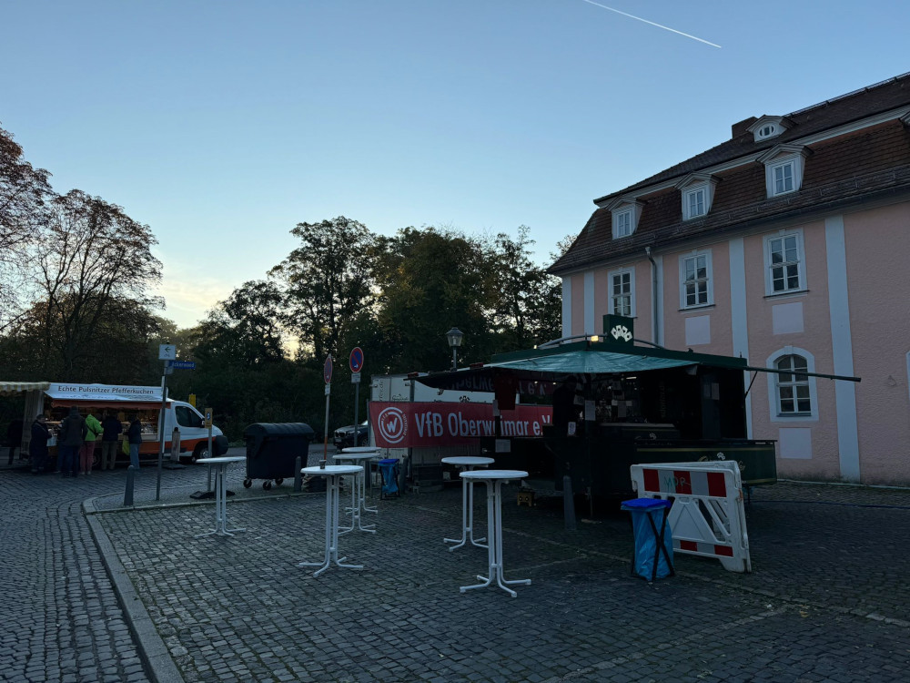 Neue Fotos vom VfB-Bierstand auf dem Zwiebelmarkt Neue Fotos vom VfB-Bierstand auf dem Zwiebelmarkt