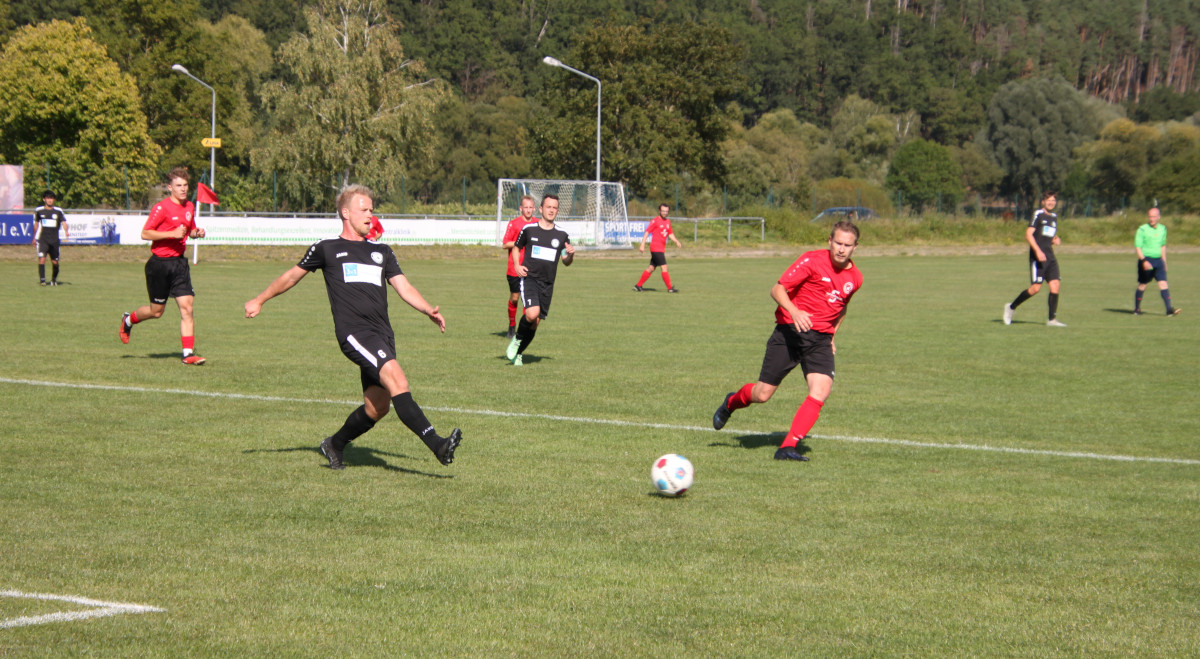 Traumtore inklusive - Erste gewinnt 4:1 in Kranichfeld Traumtore inklusive - Erste gewinnt 4:1 in Kranichfeld