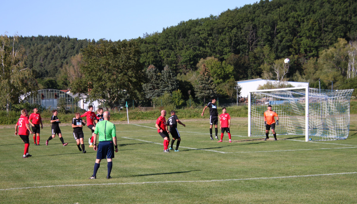 Traumtore inklusive - Erste gewinnt 4:1 in Kranichfeld Traumtore inklusive - Erste gewinnt 4:1 in Kranichfeld