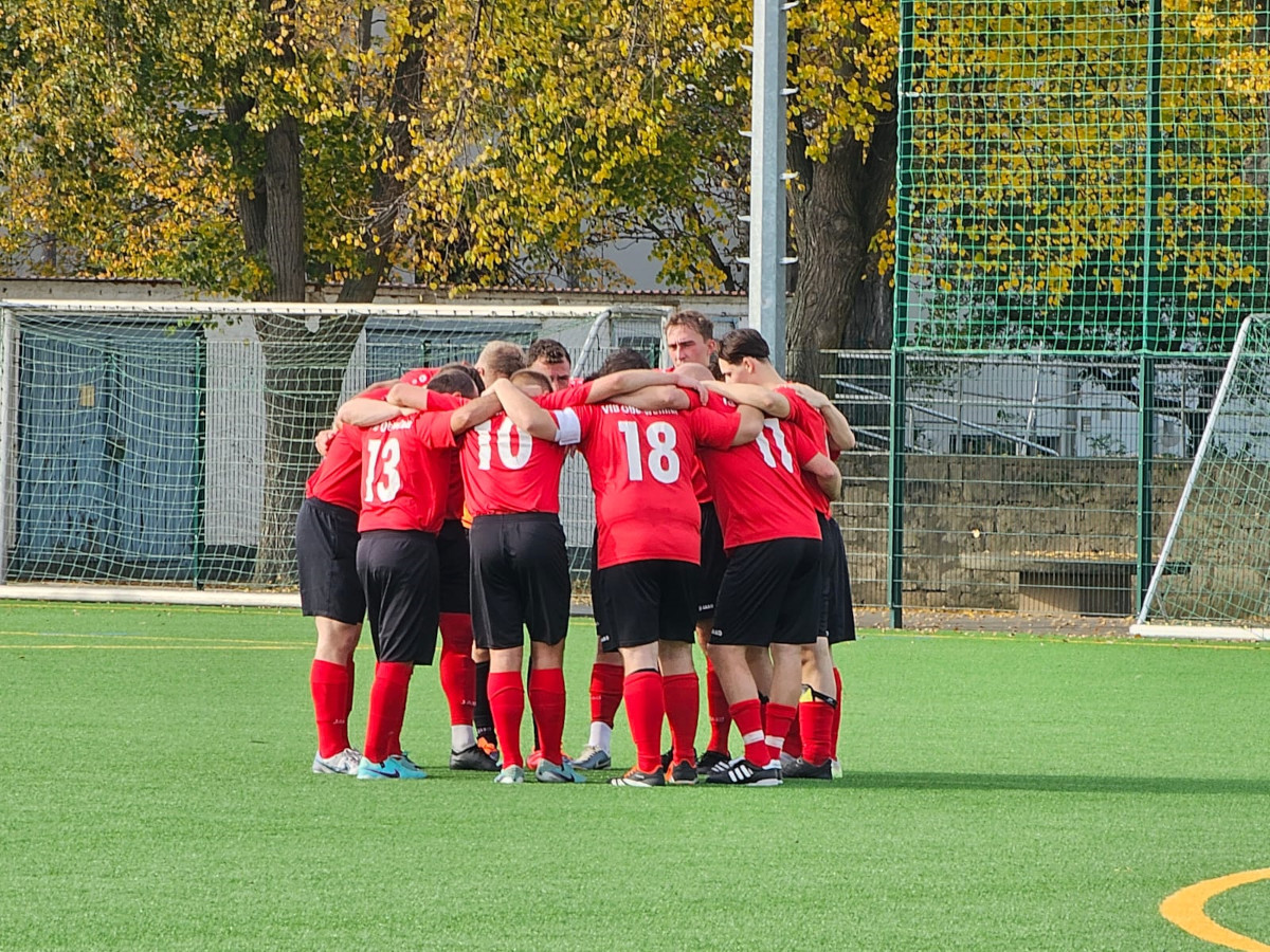 Bitteres Pokalaus - Erste verliert gegen Oberweißbach 1:3 Bitteres Pokalaus - Erste verliert gegen Oberweißbach 1:3