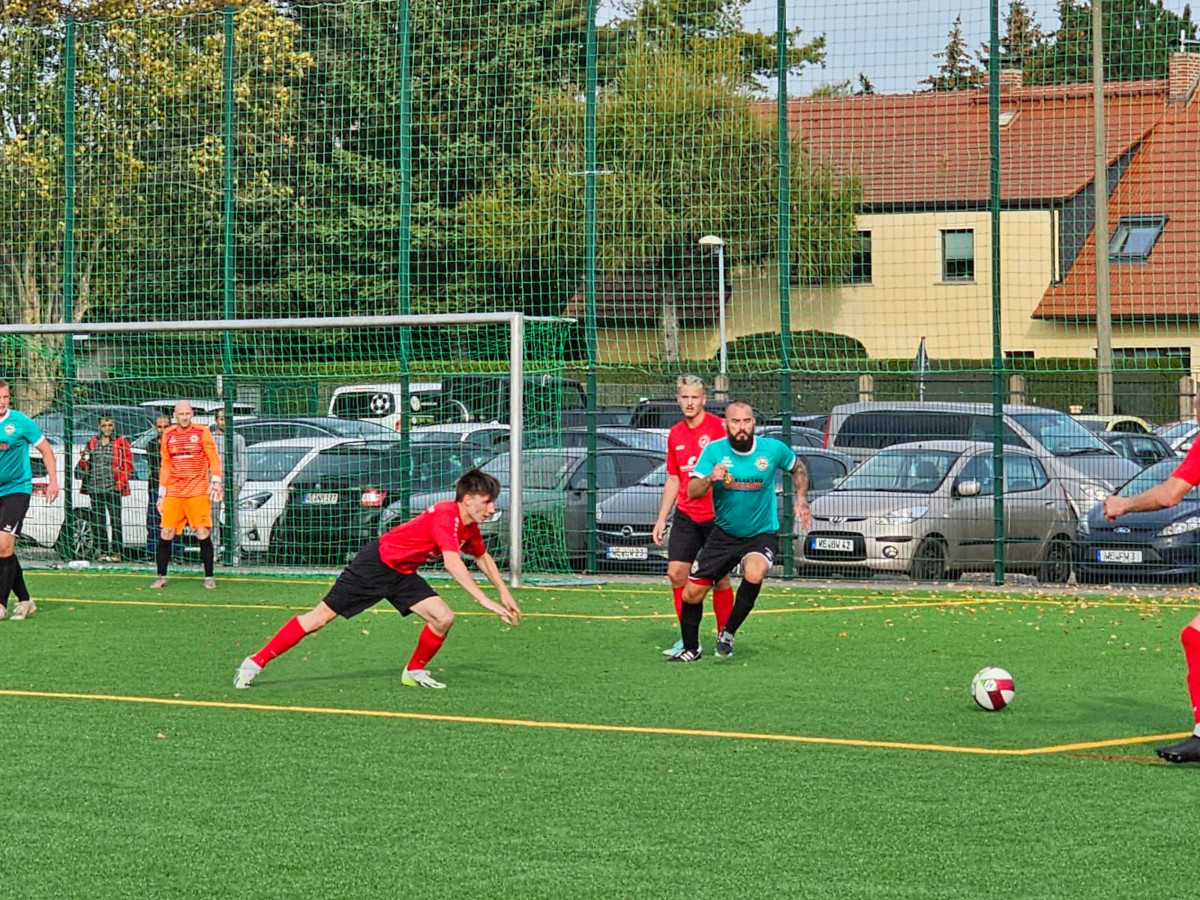 Bitteres Pokalaus - Erste verliert gegen Oberweißbach 1:3 Bitteres Pokalaus - Erste verliert gegen Oberweißbach 1:3