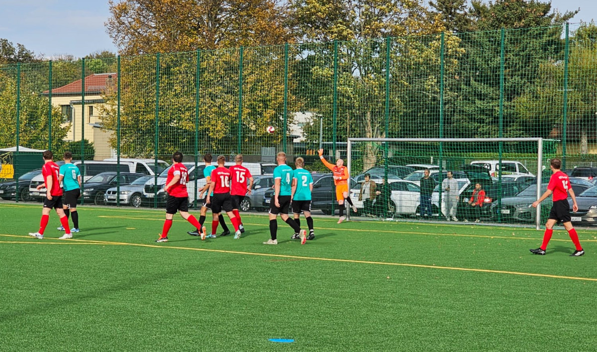 Bitteres Pokalaus - Erste verliert gegen Oberweißbach 1:3 Bitteres Pokalaus - Erste verliert gegen Oberweißbach 1:3