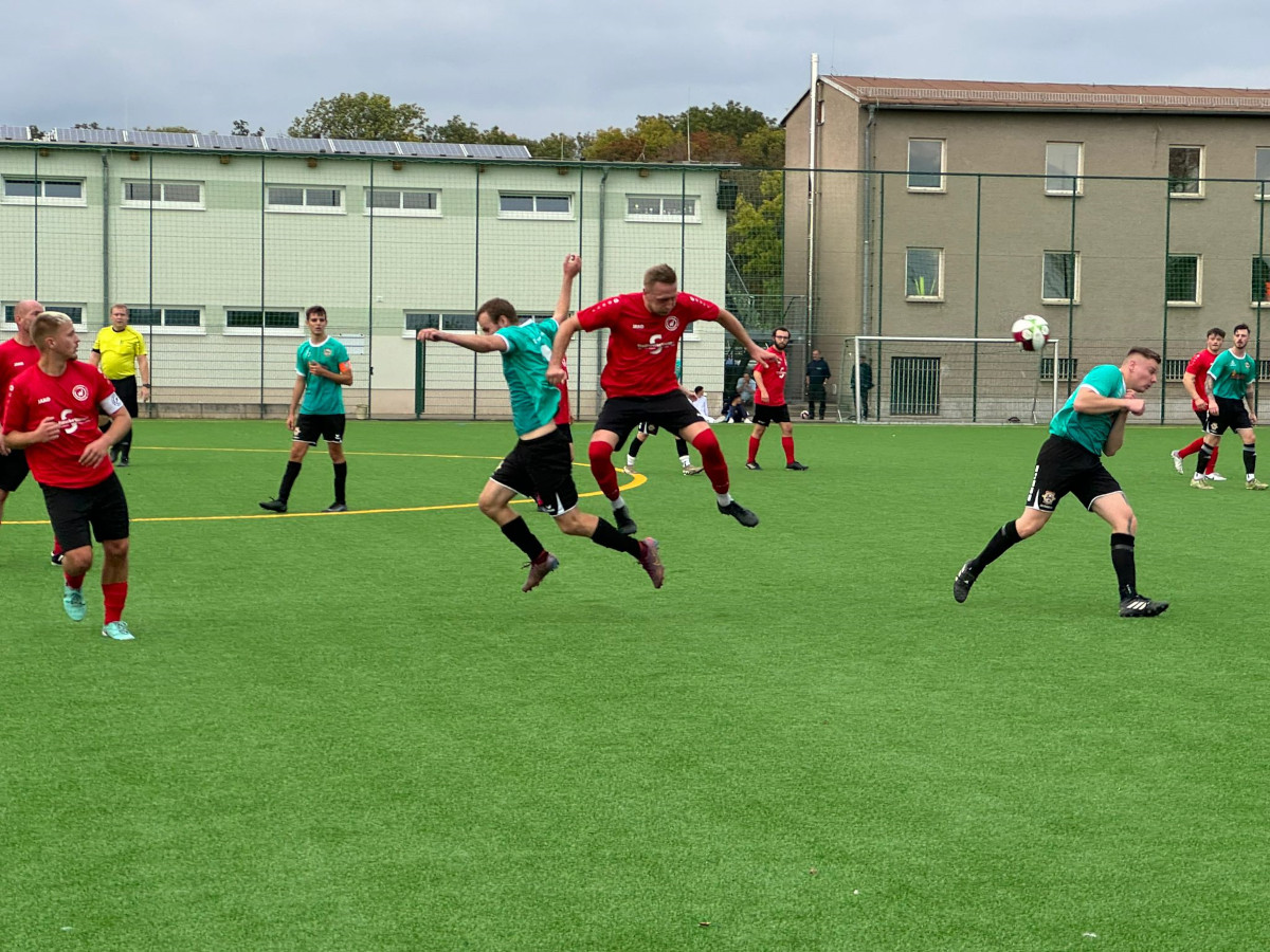 Bitteres Pokalaus - Erste verliert gegen Oberweißbach 1:3 Bitteres Pokalaus - Erste verliert gegen Oberweißbach 1:3