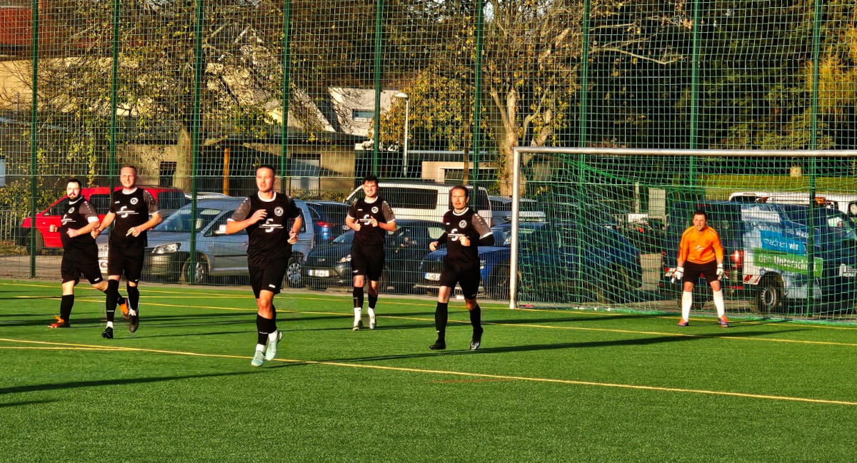 Comeback nach 0:2 - Erste schlägt Wickerstedt