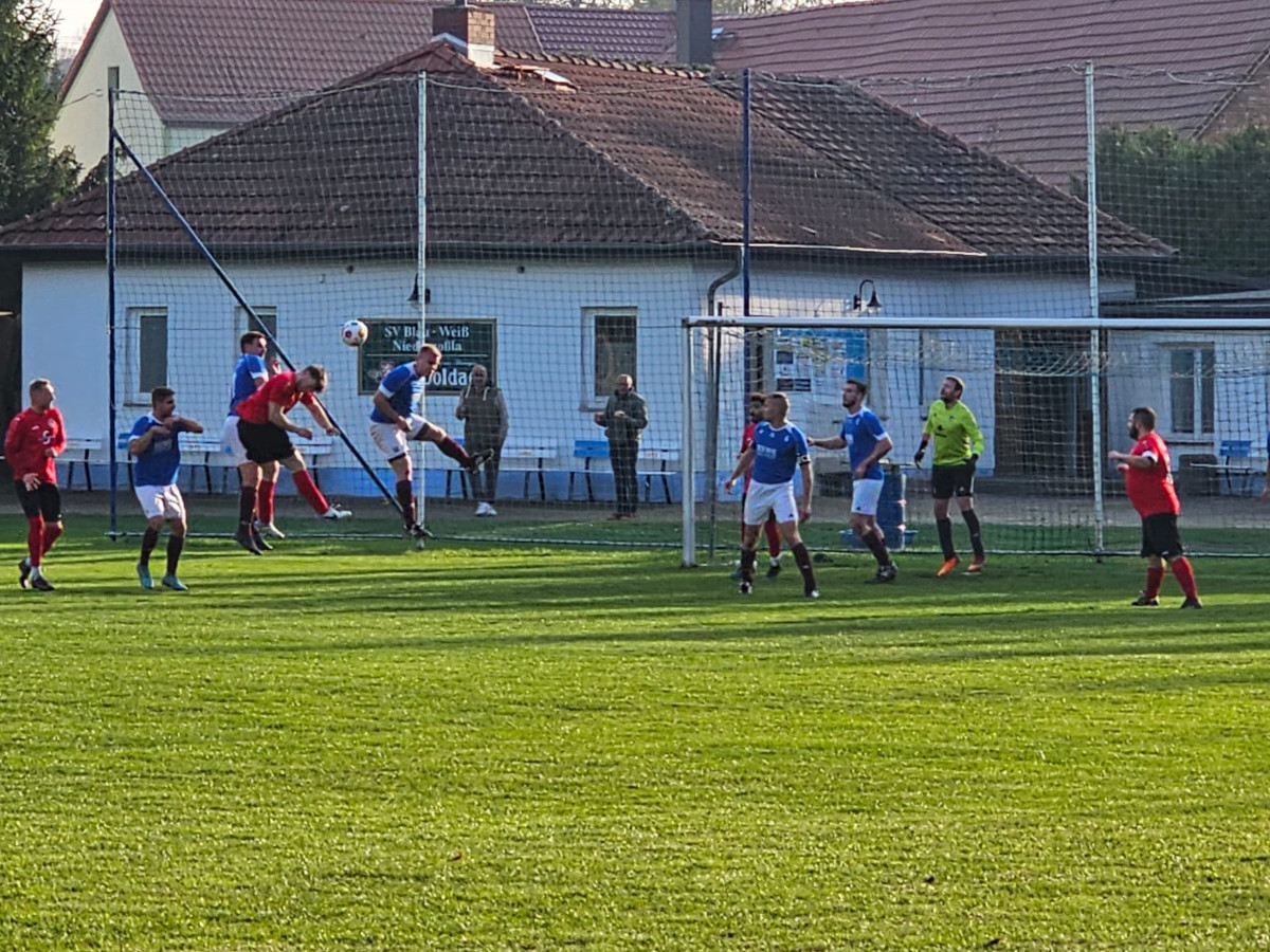 Erste Herren erkämpfen Auswärtspunkt Erste Herren erkämpfen Auswärtspunkt