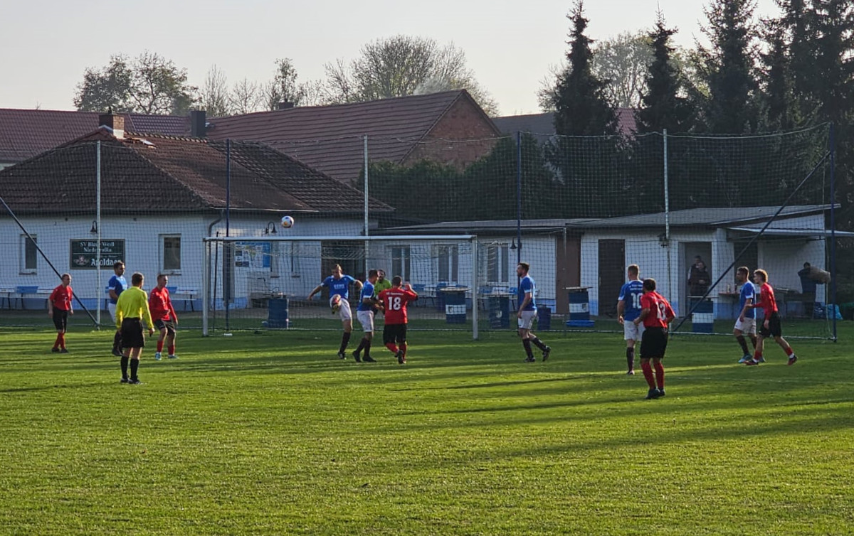 Erste Herren erkämpfen Auswärtspunkt Erste Herren erkämpfen Auswärtspunkt
