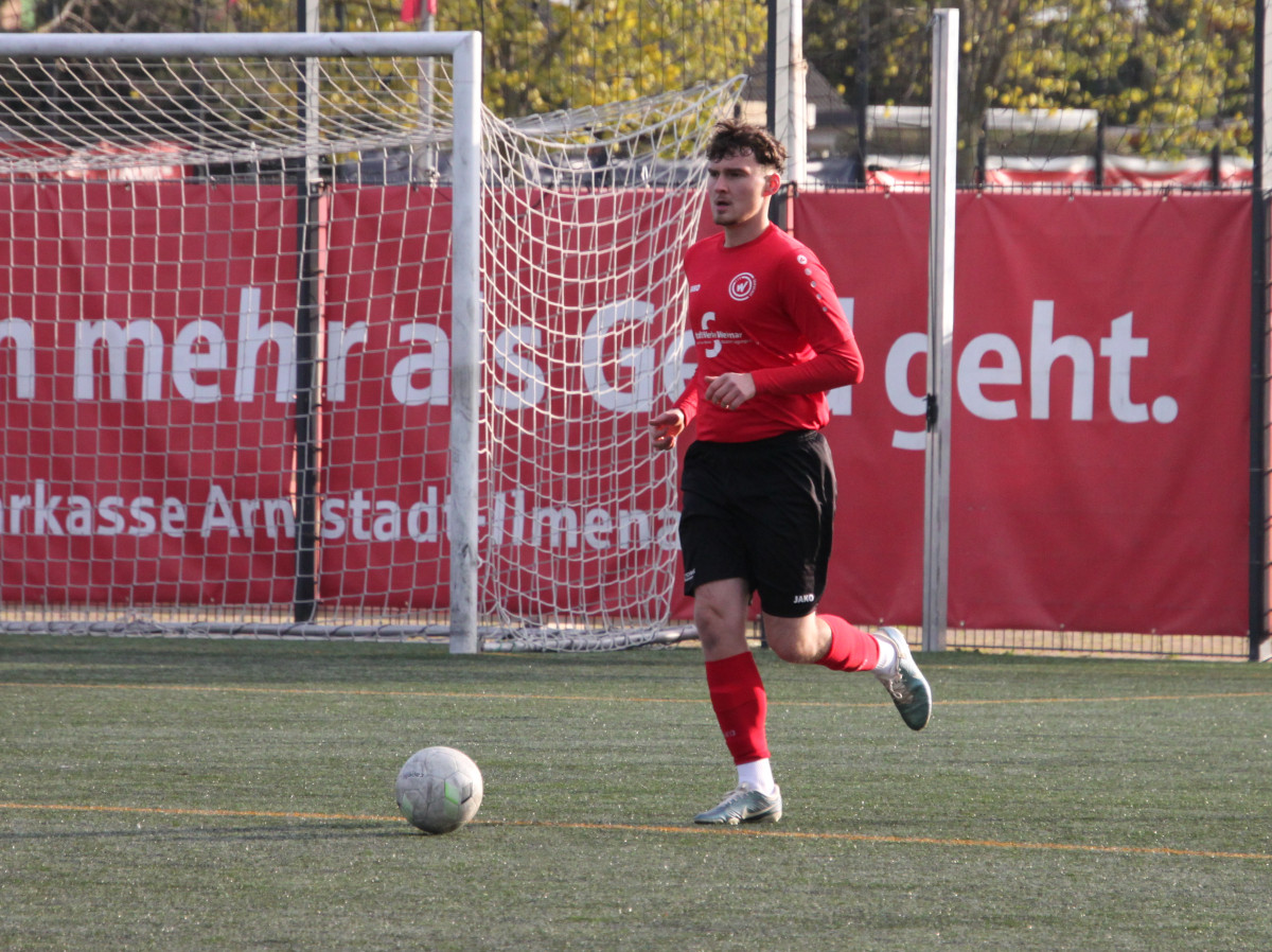 Sieg im Spitzenspiel - Erste erkämpft 1:0 in Arnstadt