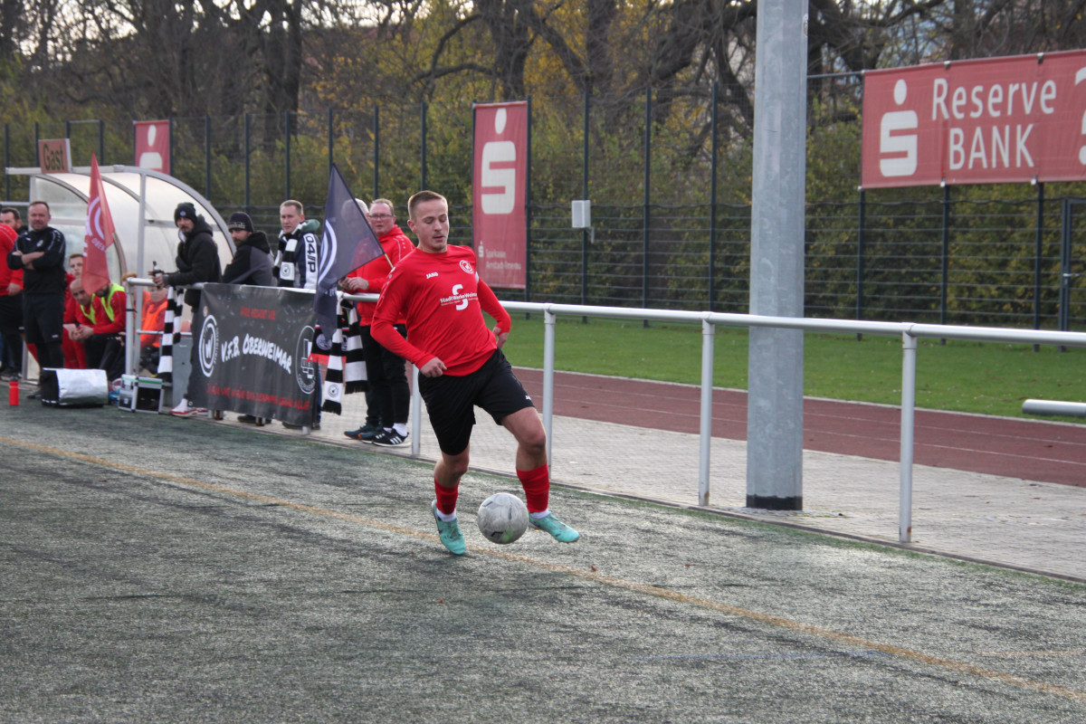 Sieg im Spitzenspiel - Erste erkämpft 1:0 in Arnstadt
