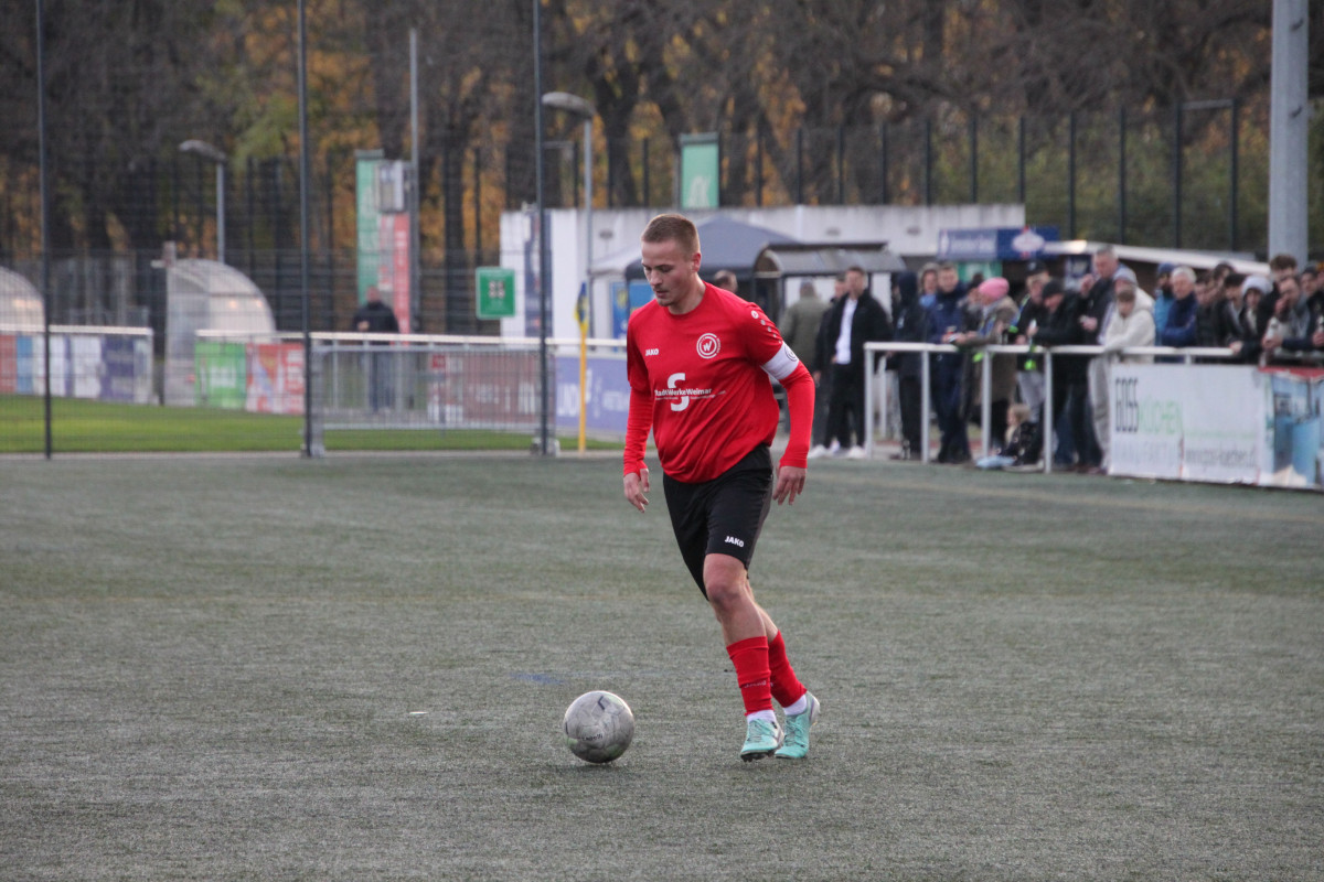 Sieg im Spitzenspiel - Erste erkämpft 1:0 in Arnstadt