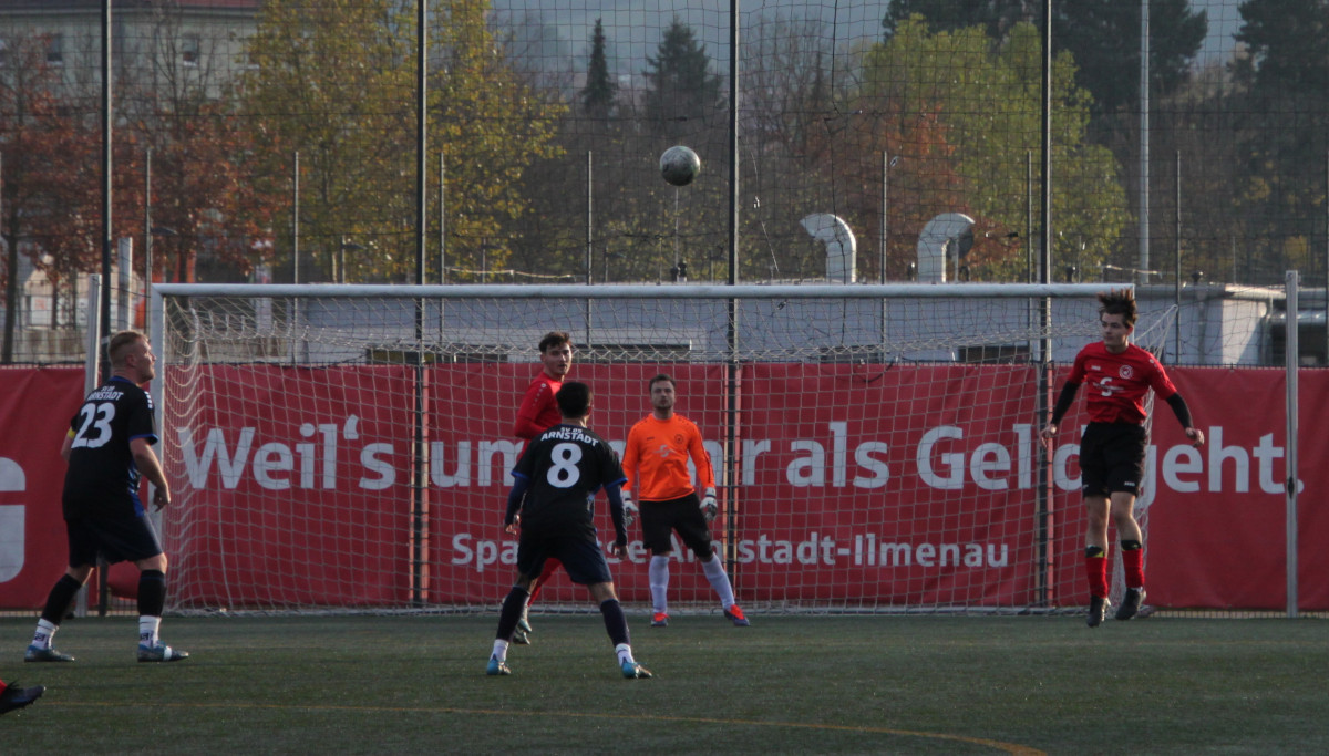 Sieg im Spitzenspiel - Erste erkämpft 1:0 in Arnstadt