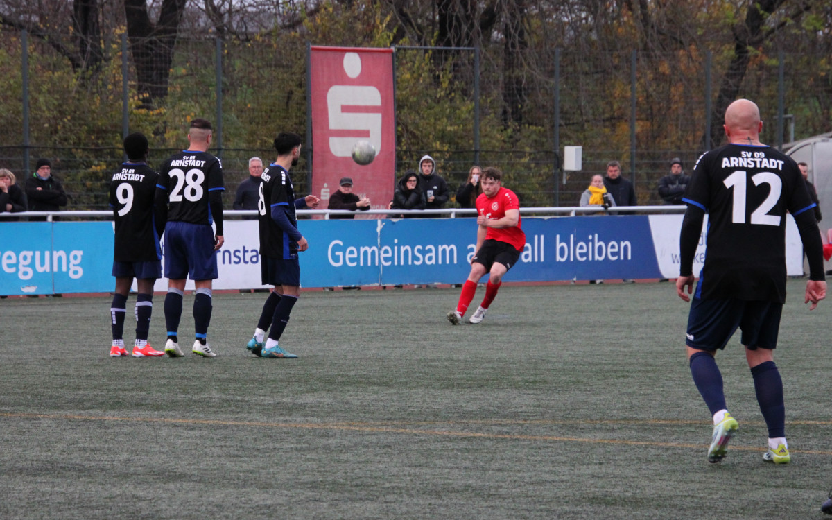 Sieg im Spitzenspiel - Erste erkämpft 1:0 in Arnstadt