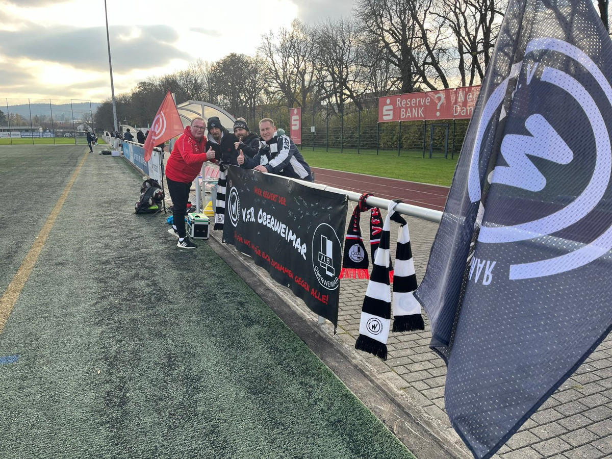 Sieg im Spitzenspiel - Erste erkämpft 1:0 in Arnstadt