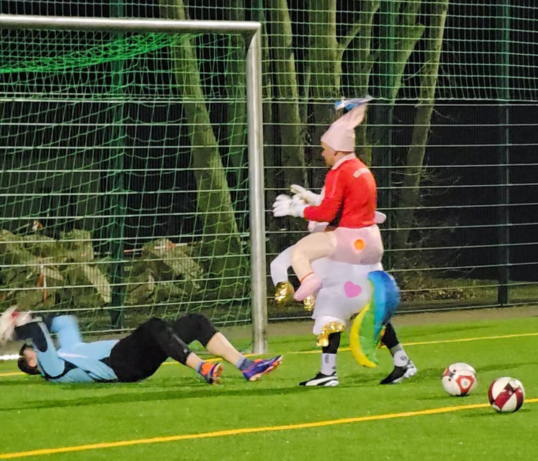 Training in der Faschingszeit Training in der Faschingszeit