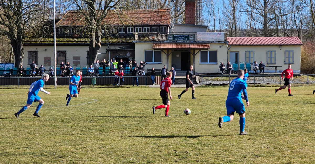 Tolle Reaktion in Moorental - Erste gewinnt 4:0 Tolle Reaktion in Moorental - Erste gewinnt 4:0