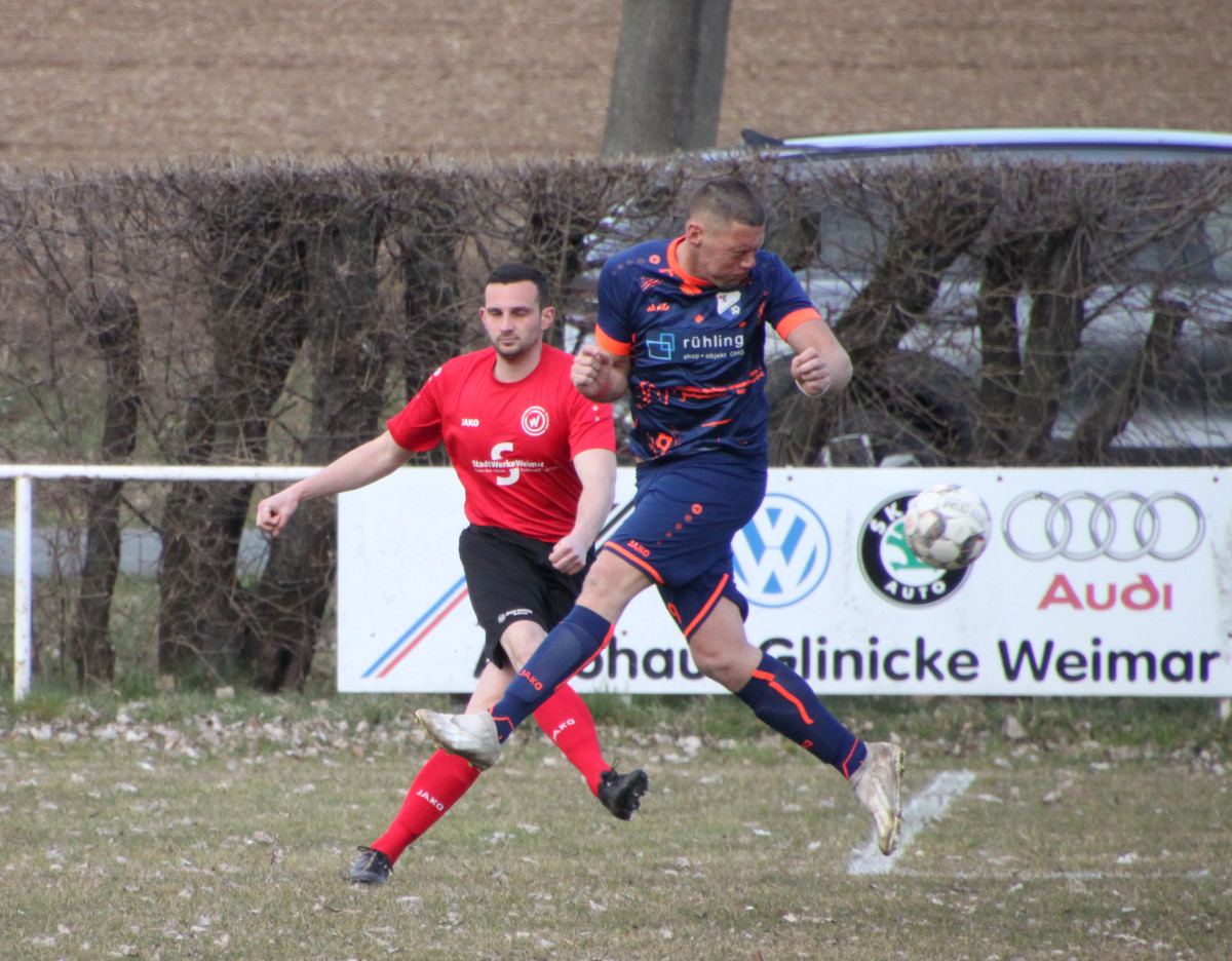 Torloses Spitzenspiel - Erste holt Remis beim Weimarer SV