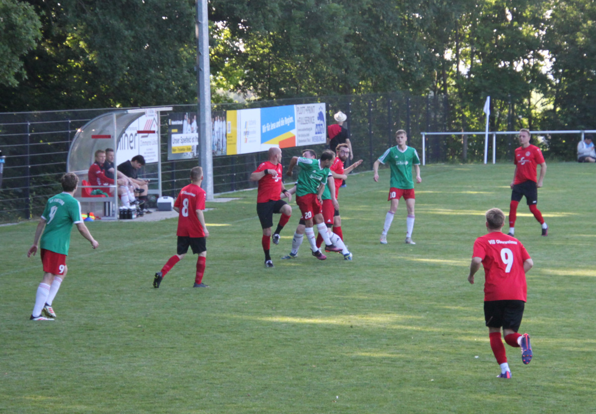 Auswärtssieg in Großschwabhausen - Erste gewinnt 4:2 Auswärtssieg in Großschwabhausen - Erste gewinnt 4:2